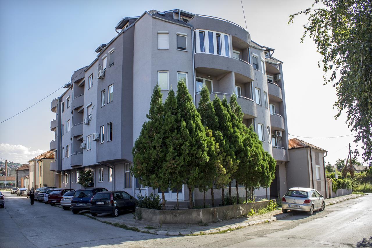 Anthony Nis Exterior foto